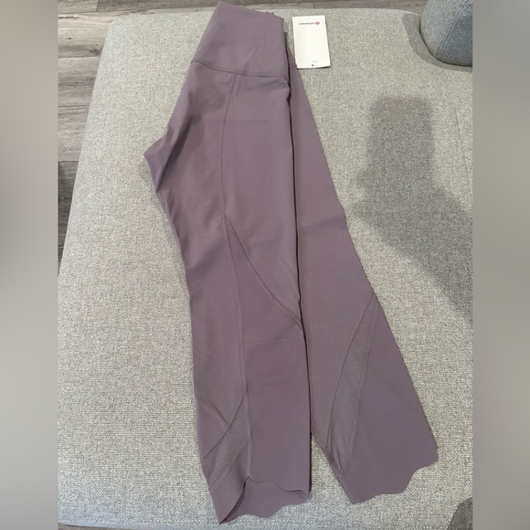 Lululemon Wunder Under Crop HR 23" Scallop - Picture 3 of 6